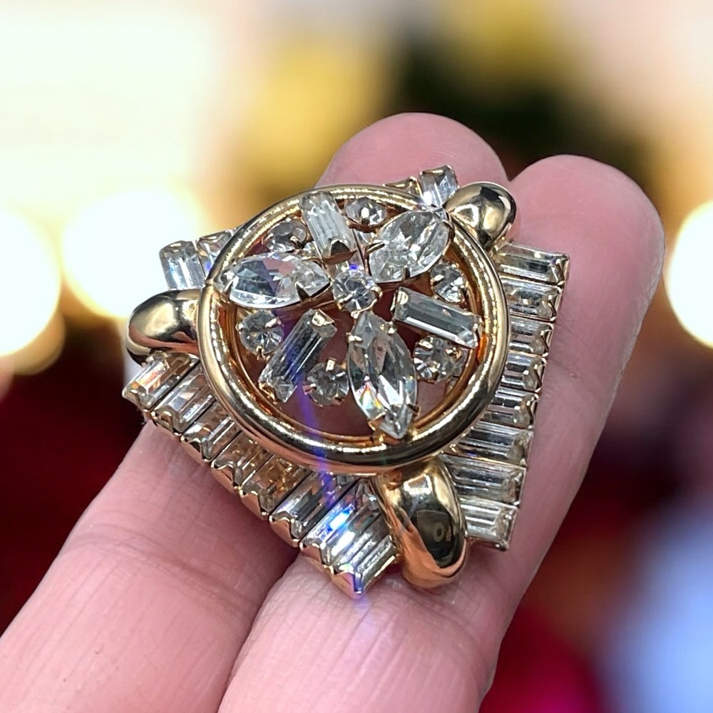 🌺Vintage Gold & Clear Rhinestone Brooch